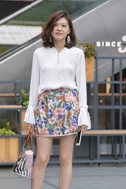 街拍牛仔裤美女精选